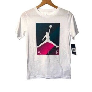NWT Jumpman Air Jordan Box Spray Green Pink Graphic Youth Girls Boys T-shirt M